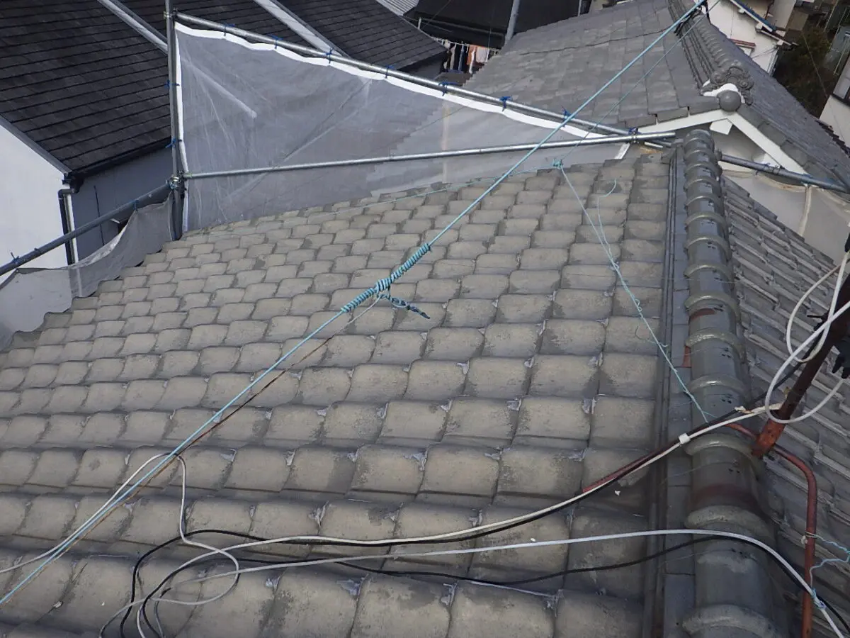 屋根葺き替え工事 雨樋工事完了 Mfシルキー ブラック 枚方市 大阪府枚方市の屋根工事 雨漏り修理専門店 有限会社エクセレントショップ奥一